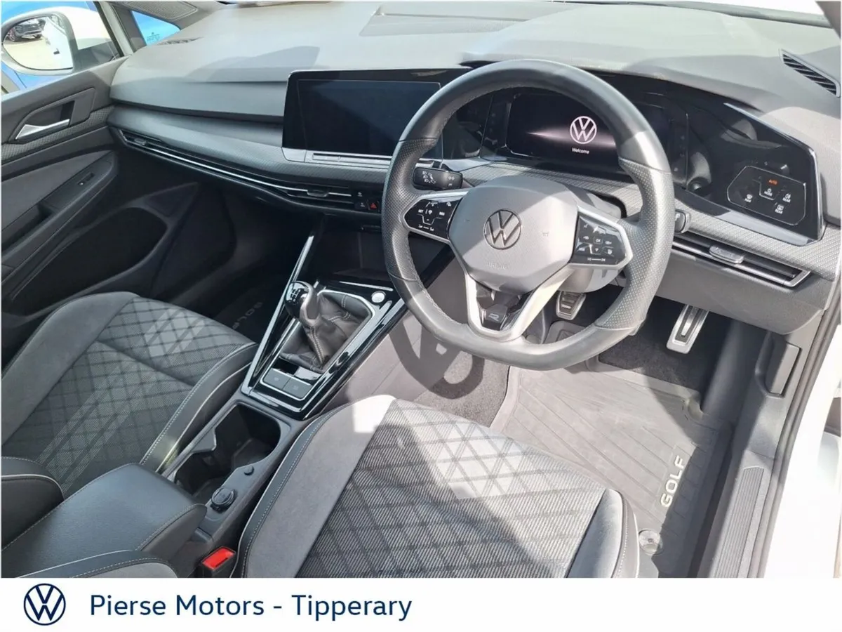 Volkswagen Golf 2.0 TDI 150HP R-Line - Image 2