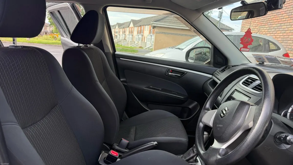 Car - Image 2