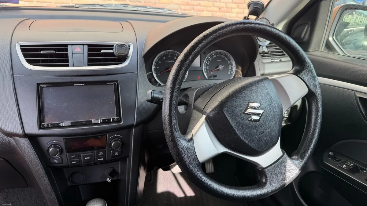 Car - Image 3