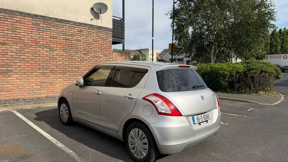 Car - Image 4