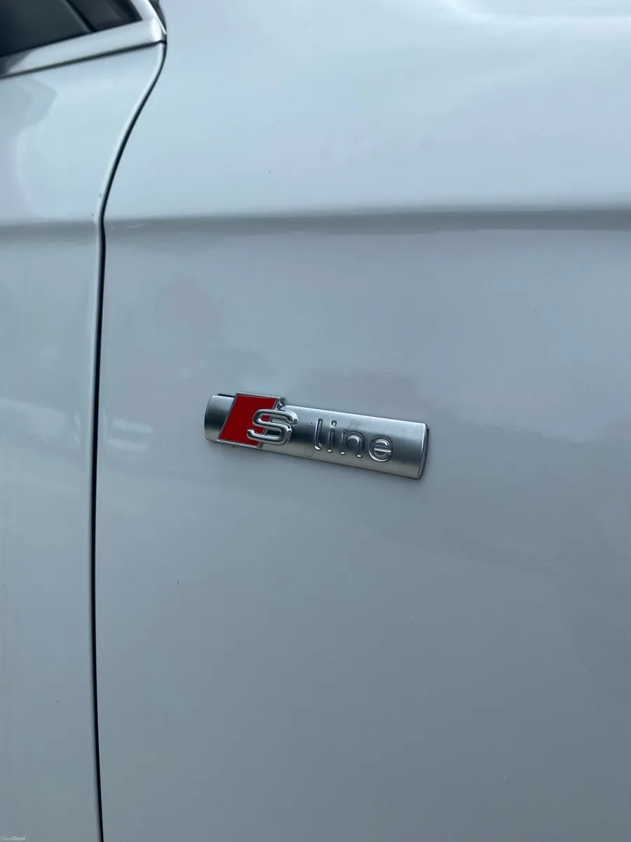 Audi A4 SE 2.0TDI 150HP - Image 4