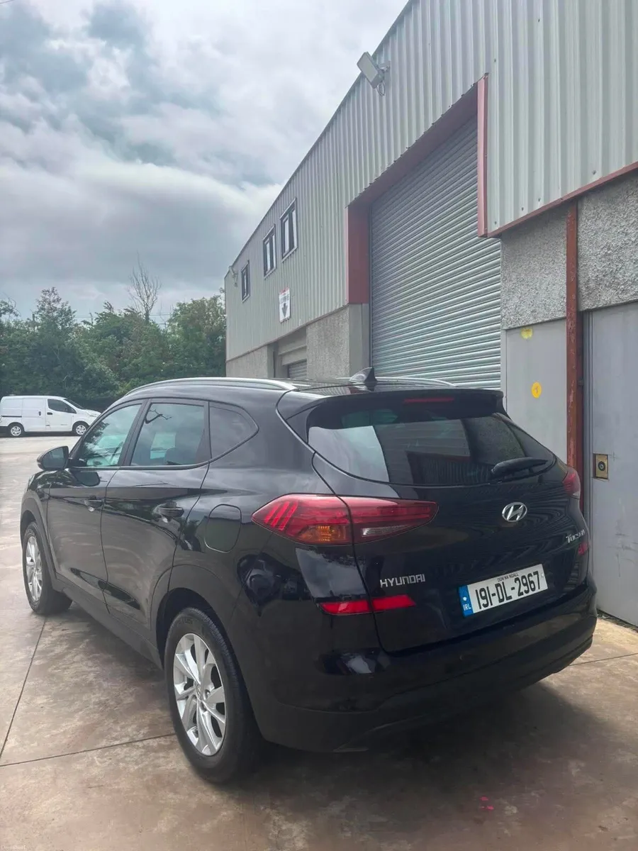 Hyundai Tucson 1.6 GDi SE Nav * LOW MILAGE * - Image 5