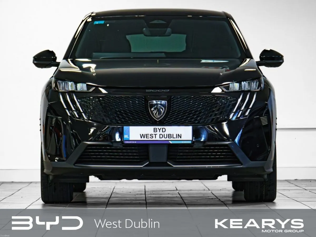Peugeot 3008 1.2 MHEV PureTech 136bhp eDCS6 Allure - Image 4