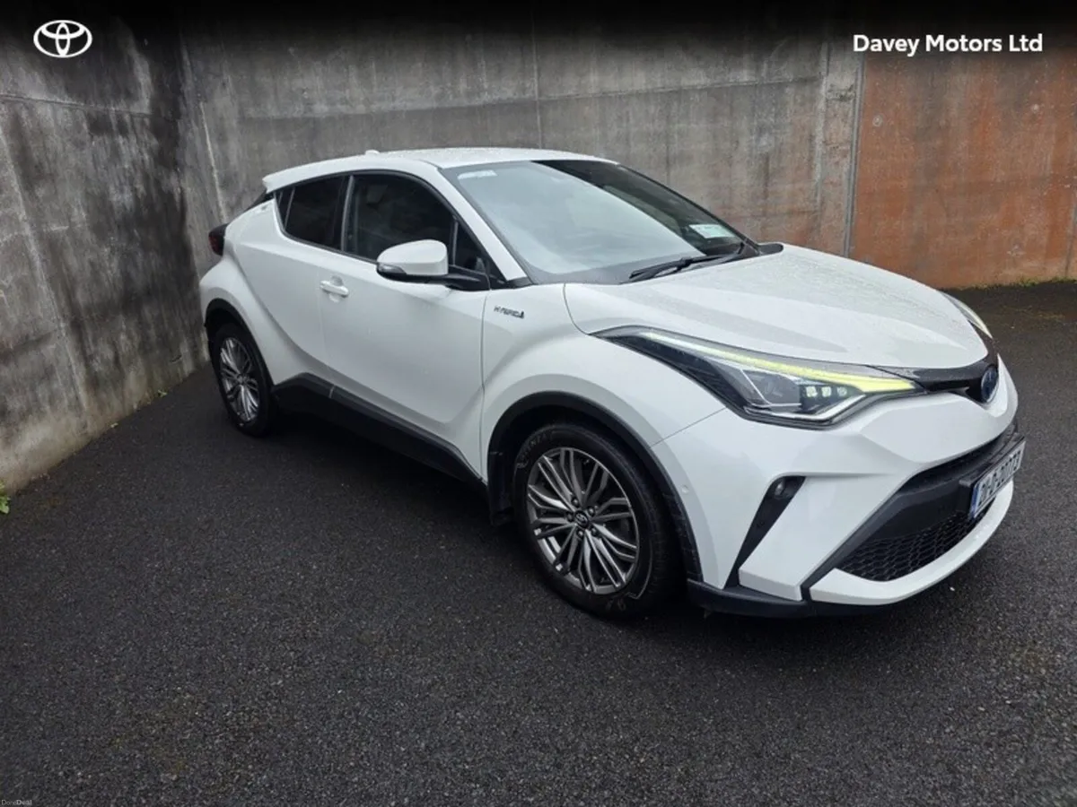 Toyota C-HR 1.8 HYBRID SOL 4DR AUTO - Image 1