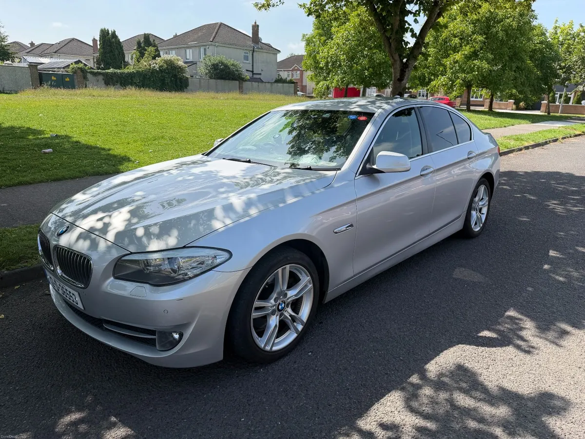 BMW 5-Series 2012 - Image 1