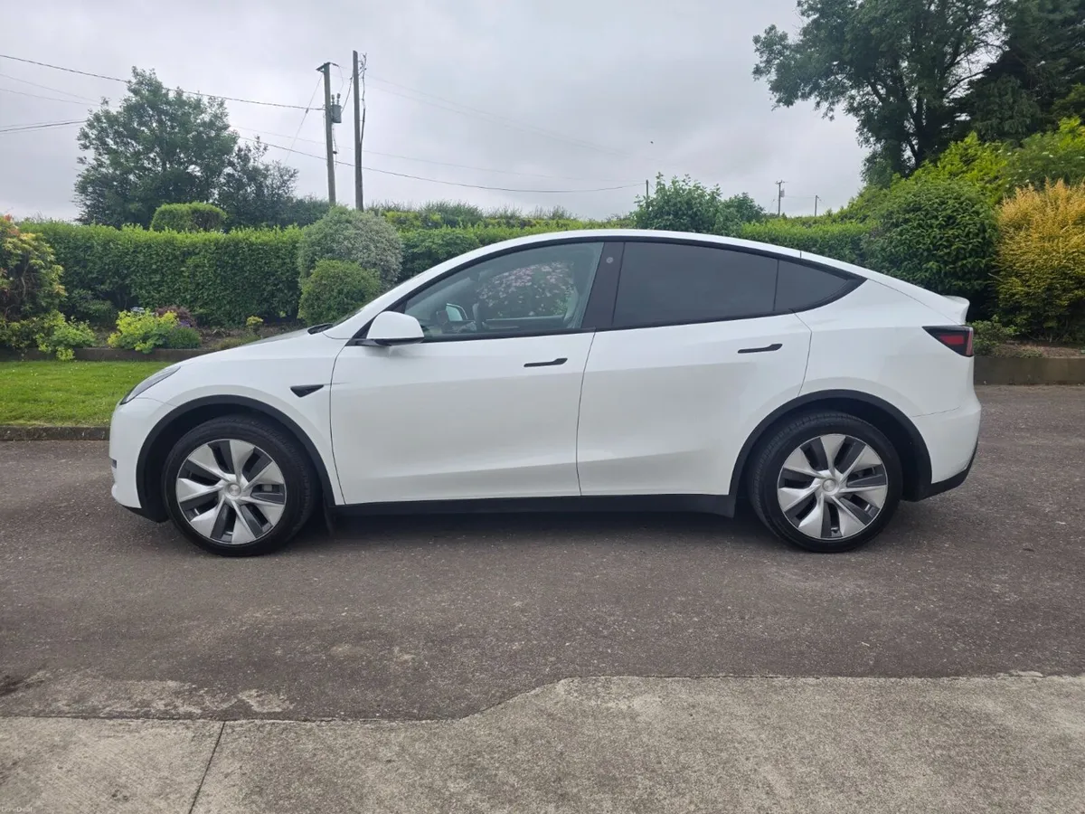 Tesla Model Y Long Range AWD - with Warranty - Image 2