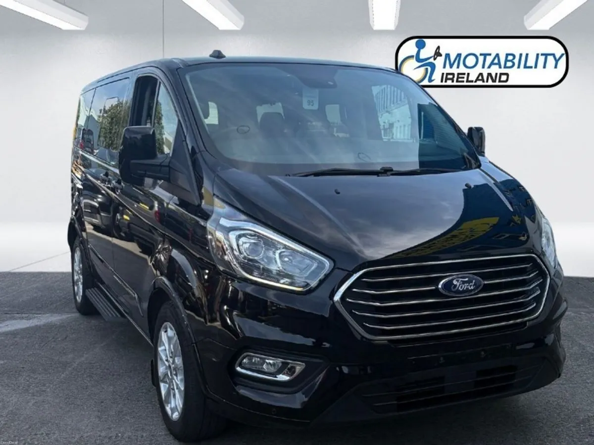 Ford Tourneo Custom Wheelchair Accessible - Image 1