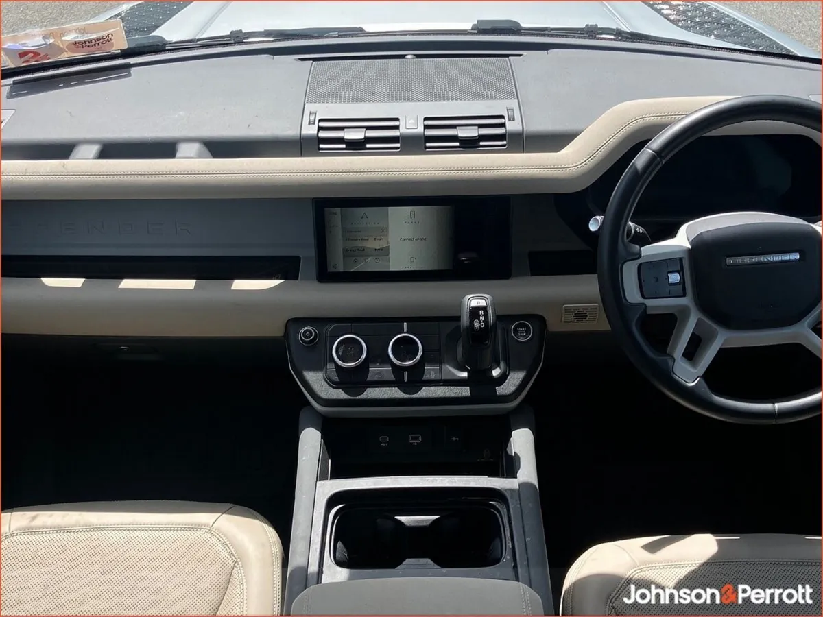 Land Rover Defender 110 2.0 Si4 PHEV S - Image 4