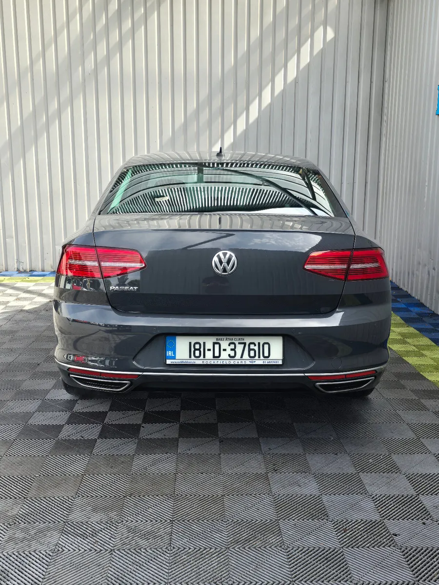 2018 Volkswagen Passat 1.6 TDI Highline AUTO - Image 4