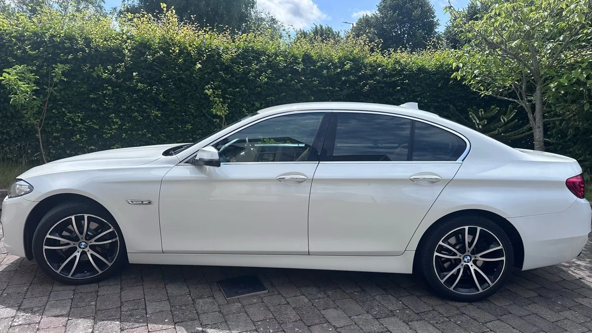 Car - Image 3
