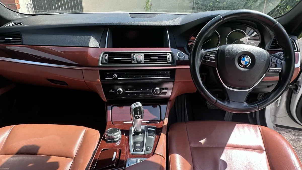 Car - Image 6