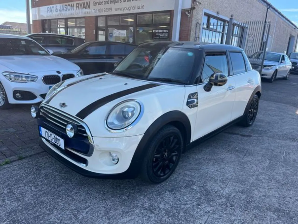 Mini Cooper Automatic diesel - Image 1