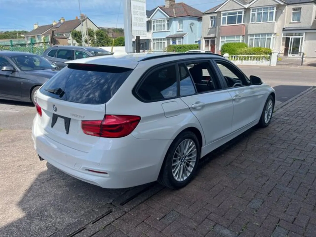 BMW 3-Series 320d estate - Image 3