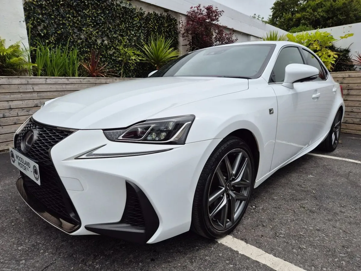 Lexus IS 2.5 HYBRID / F-SPORT / TOP SPORT SPEC / T - Image 1