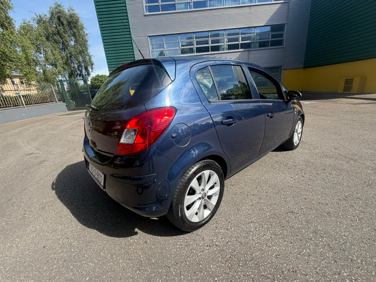 Opel Corsa 1.2 Petrol Heated seats / steering whee - Image 4