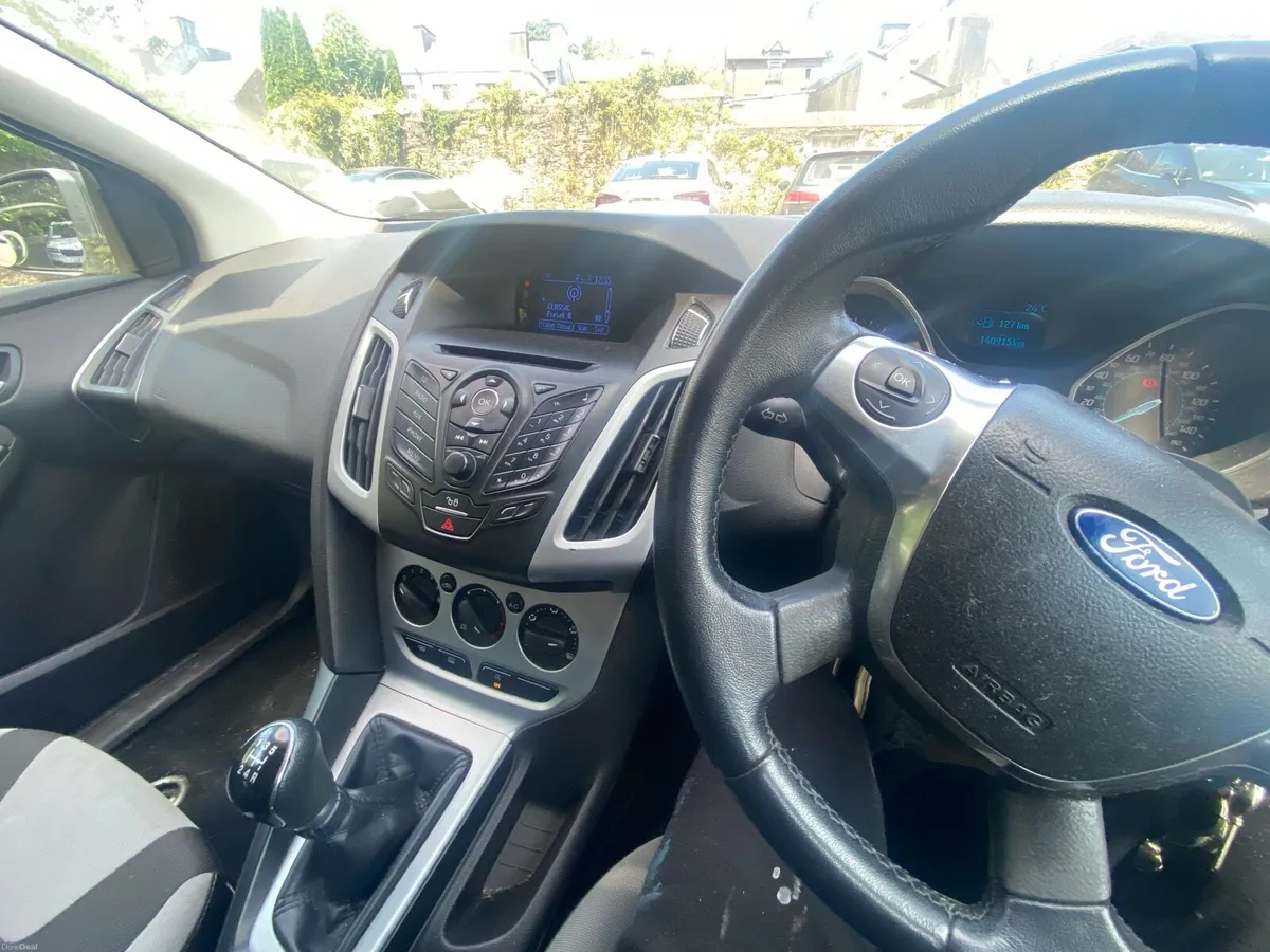 Ford Focus Zetec Low Milage - Image 3