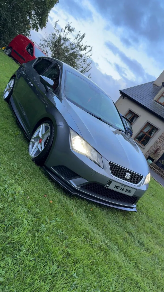 SEAT Leon 2014 - Image 1