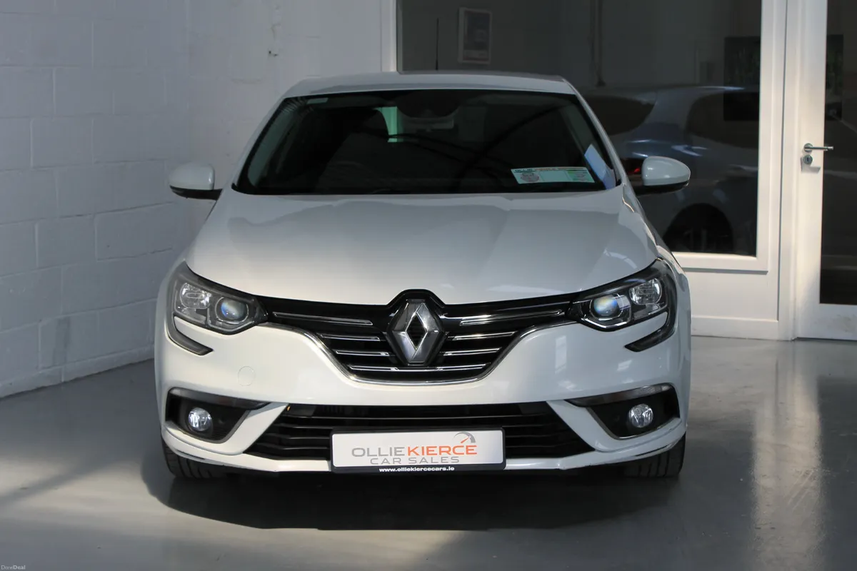 Renault Megane 2017 Dynamique Nav S Low Kms - Image 3