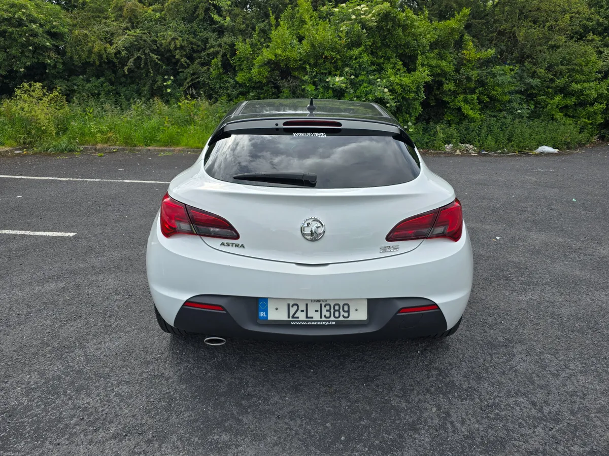 2012 Vauxhall Astra GTC SRI 2.0 CDTI 160hp - Image 4