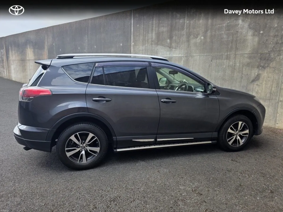Toyota RAV4 RAV4 2.0D-4D LUNA - Image 3