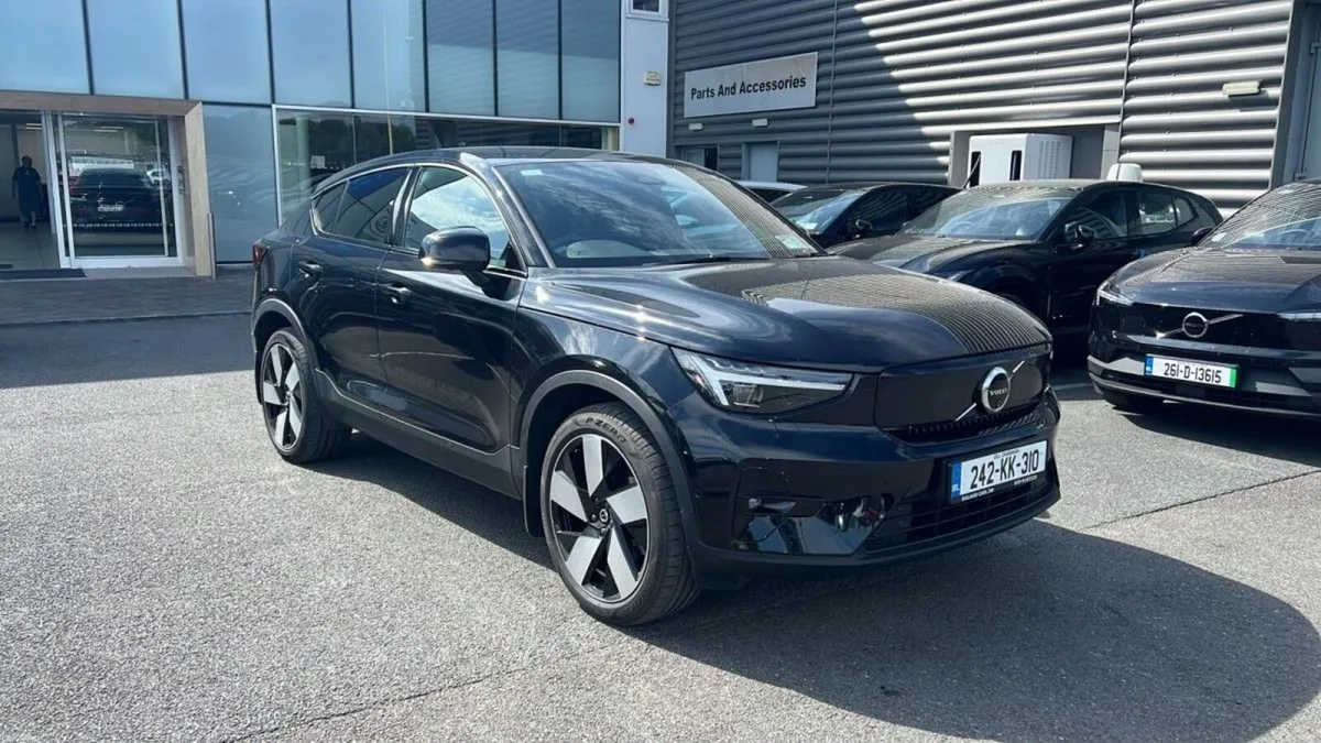 Volvo C40 ULTIMATE *LONG RANGE* €135 PER WEEK - Image 1