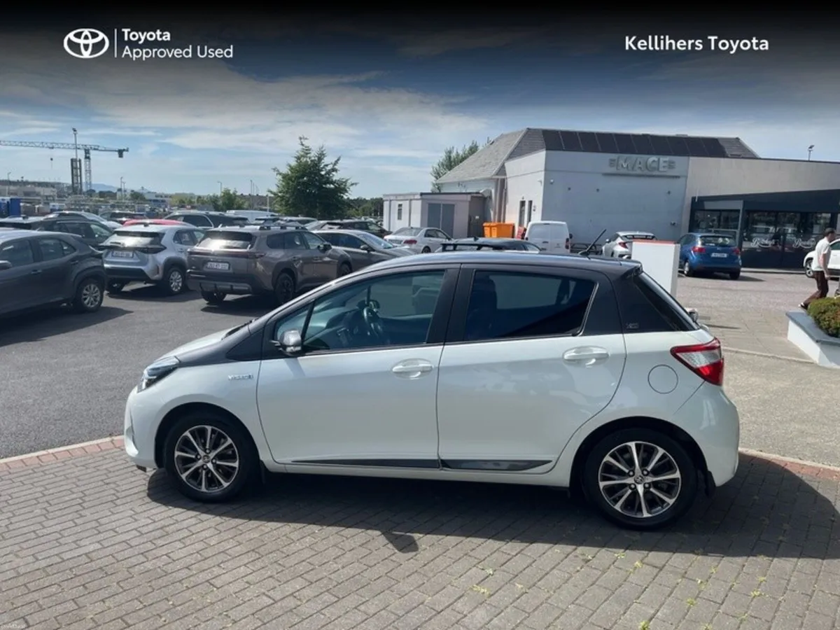 Toyota Yaris HYBRID ELECTRIC Y20 - Image 3