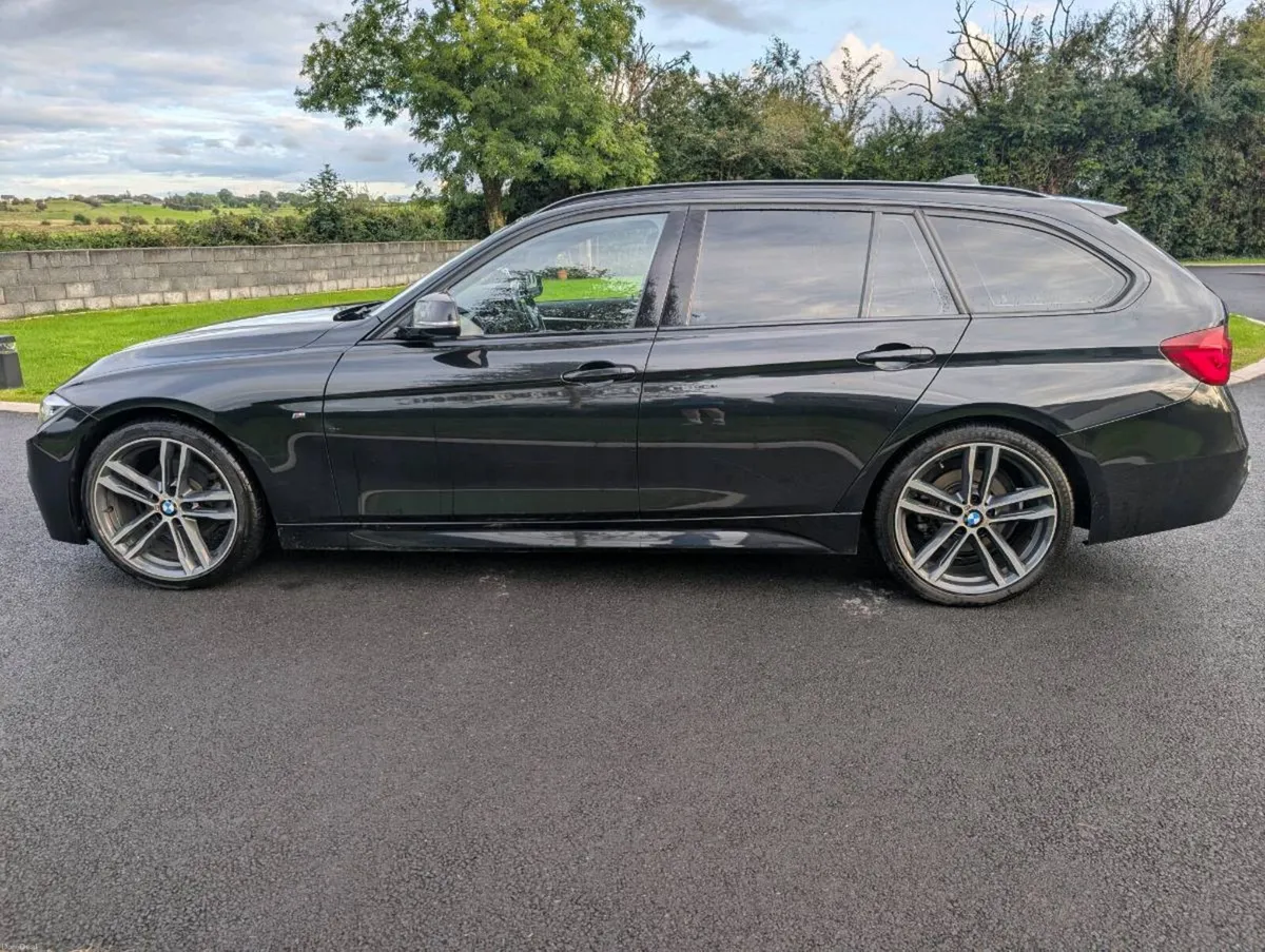 BMW 318i M-Power Touring - Image 3