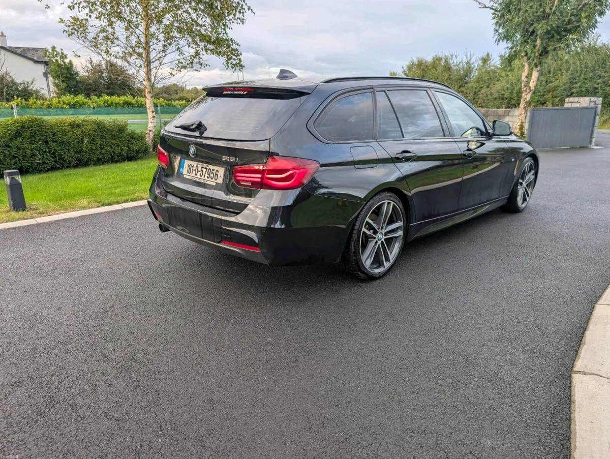 BMW 318i M-Power Touring - Image 6