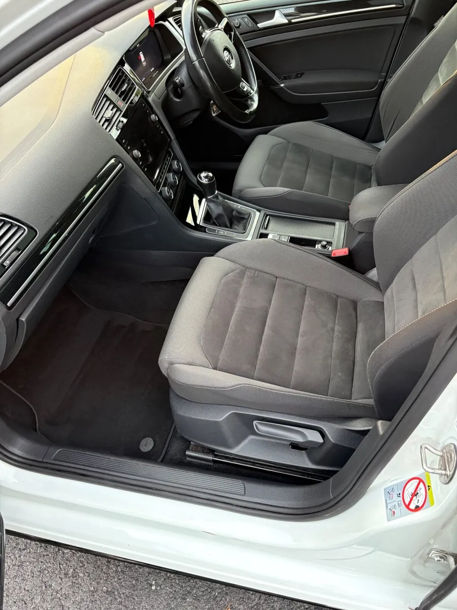 Volkswagen Golf 2017 - Image 4