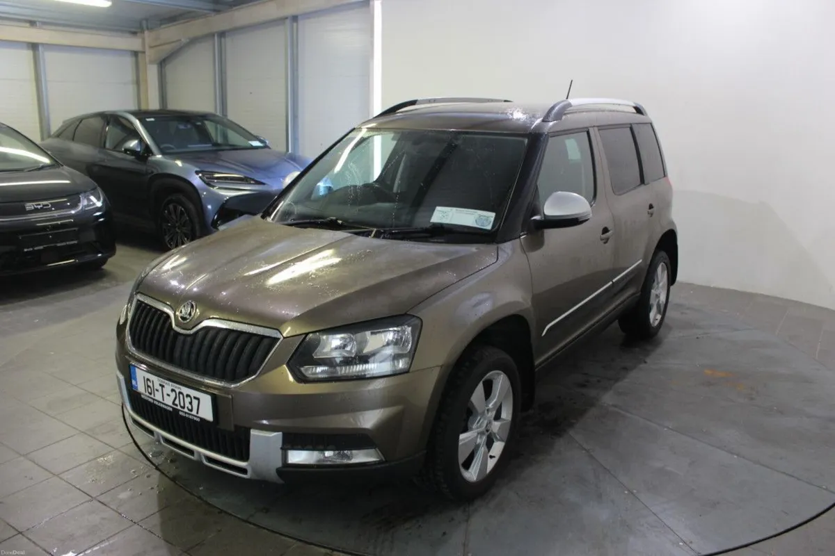 Skoda Yeti YETI SHER OUT 2.0 TDI 150BHP  4X4 COMME - Image 4