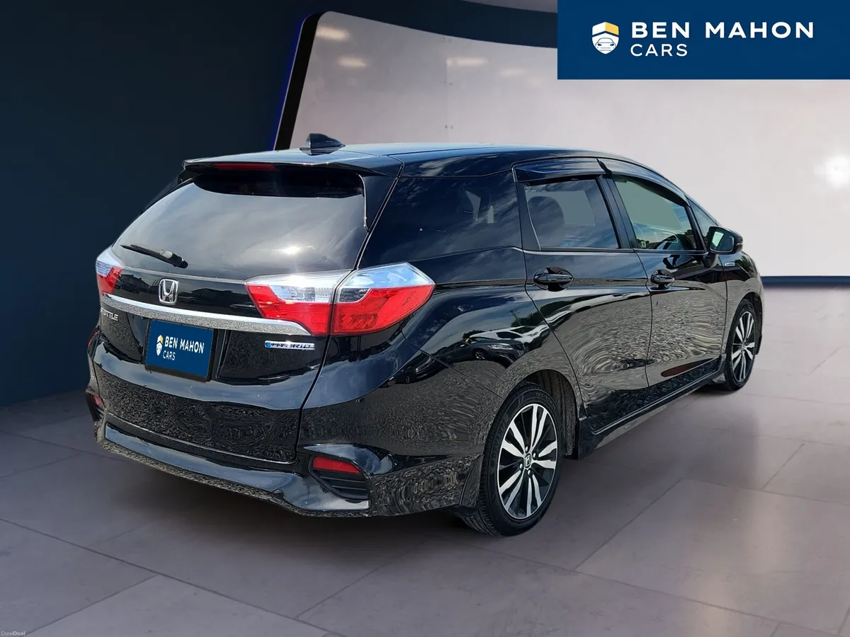 2017 Honda Shuttle 1.5 Petrol Hybrid Automatic – B - Image 5