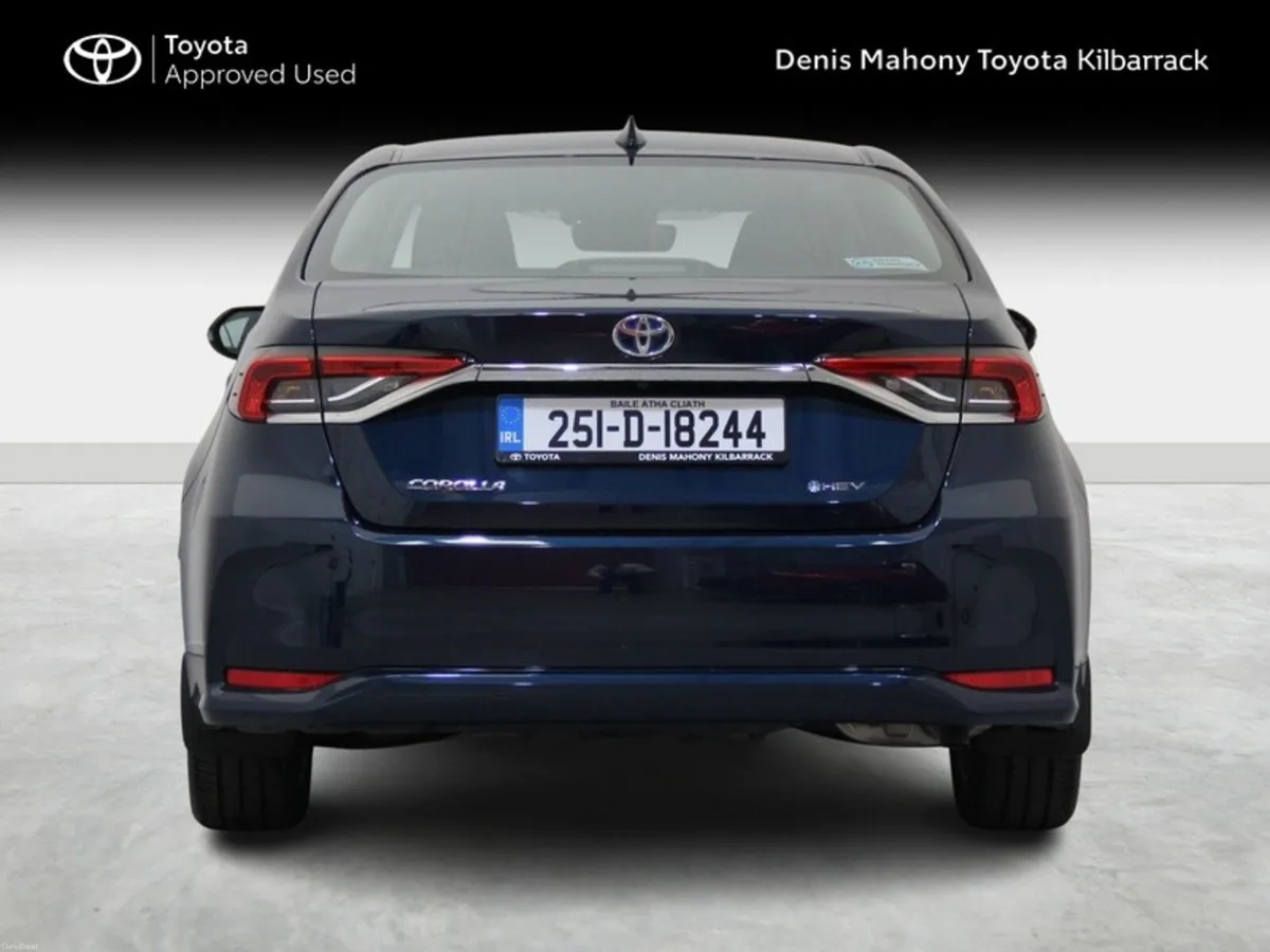 Toyota Corolla SALOON LUNA - Image 4