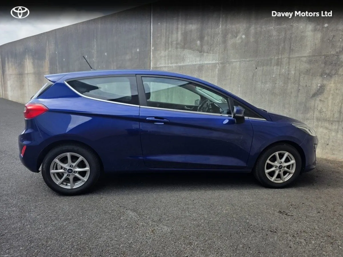 Ford Fiesta 1.0 ZETEC ECOBOOST 100P 100PS 3DR - Image 3
