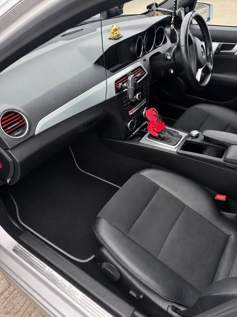 Mercedes c200 - Image 3