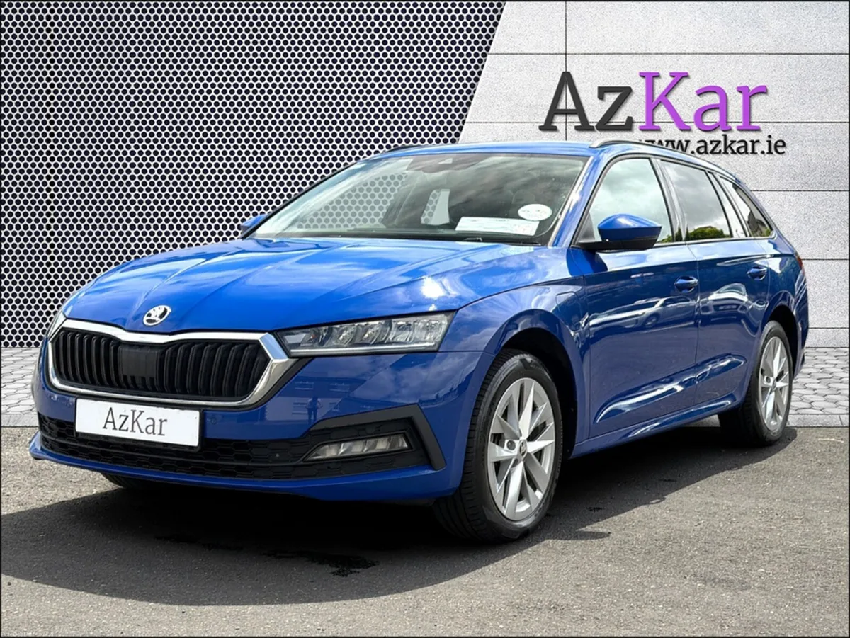 Skoda Octavia 2022 SE TECH 1.4 PETROL PLUG IN HYBR - Image 3