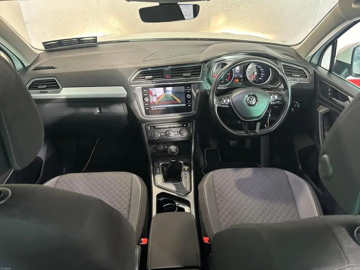 Volkswagen Tiguan CL 2.0 TDI 115HP MANUAL 6SPEED F - Image 5
