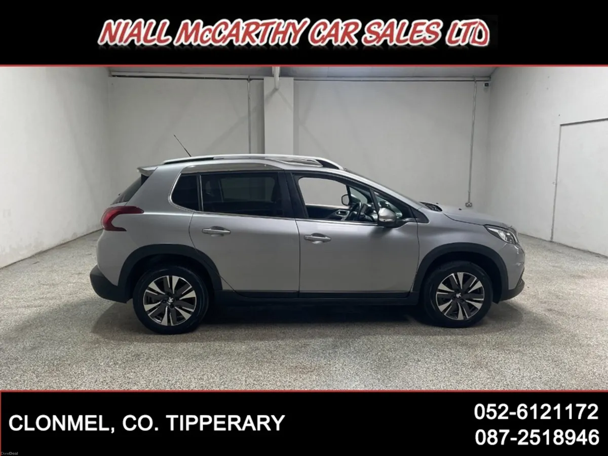 Peugeot 2008 ALLURE 1.2 PURETECH PAN ROOF - FINANC - Image 4