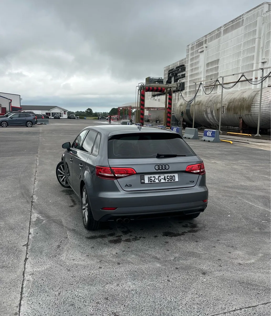 *DEPOSIT TAKEN* 2016 2.0 diesel Audi A3 - Image 3