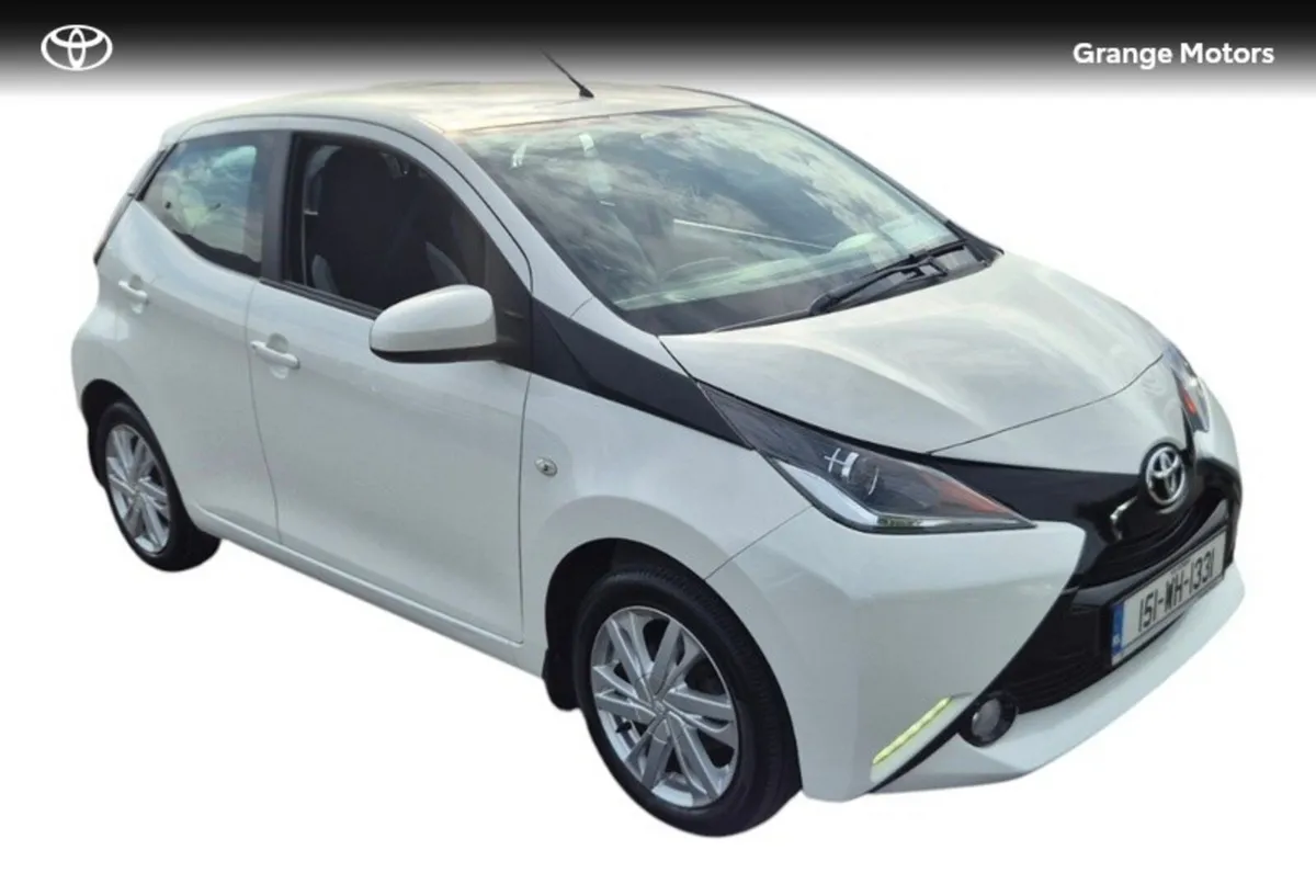 Toyota Aygo 1.0 5DR X-PLAY+**IMMACULATE** - Image 1