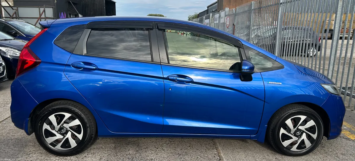 2018 Honda Fit | L Package - Image 4