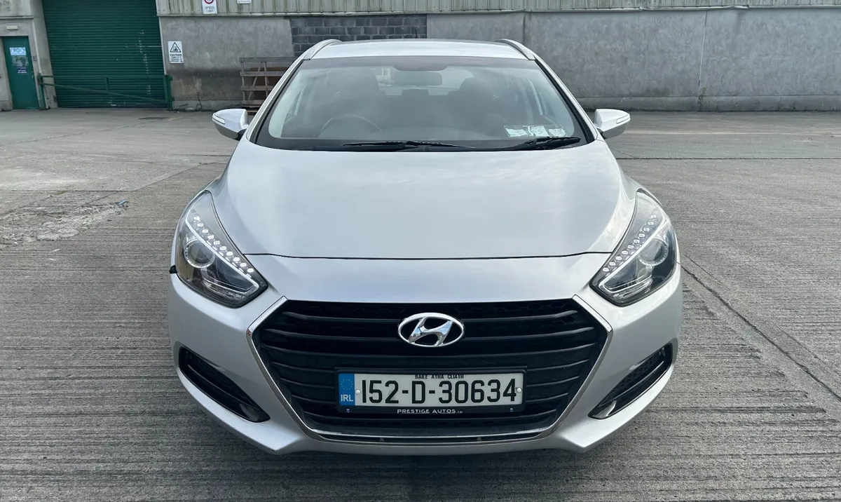 2015 Hyundai i40 Manual - Image 3