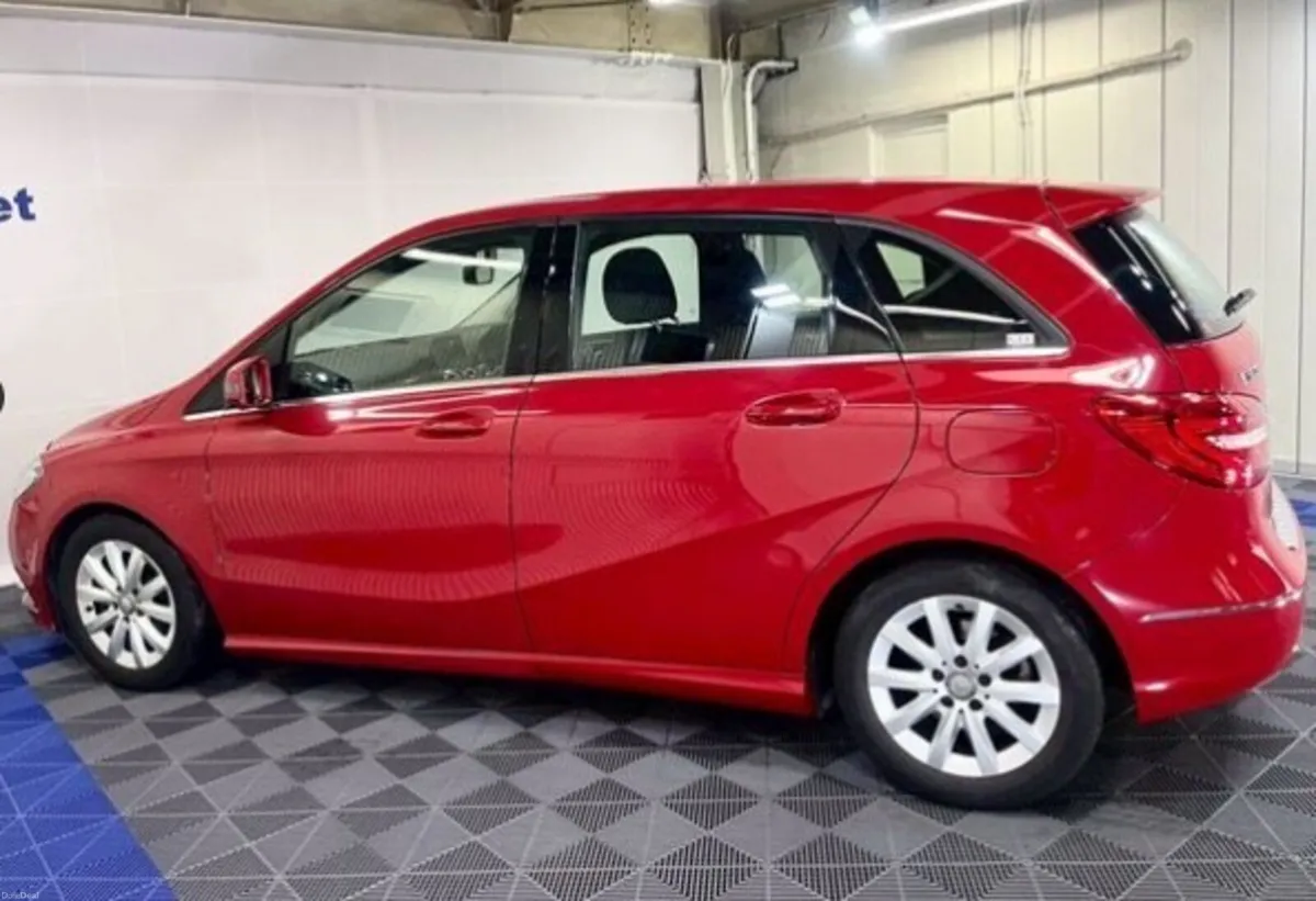 MERCEDES B180 Automatic 1.6 - Image 5