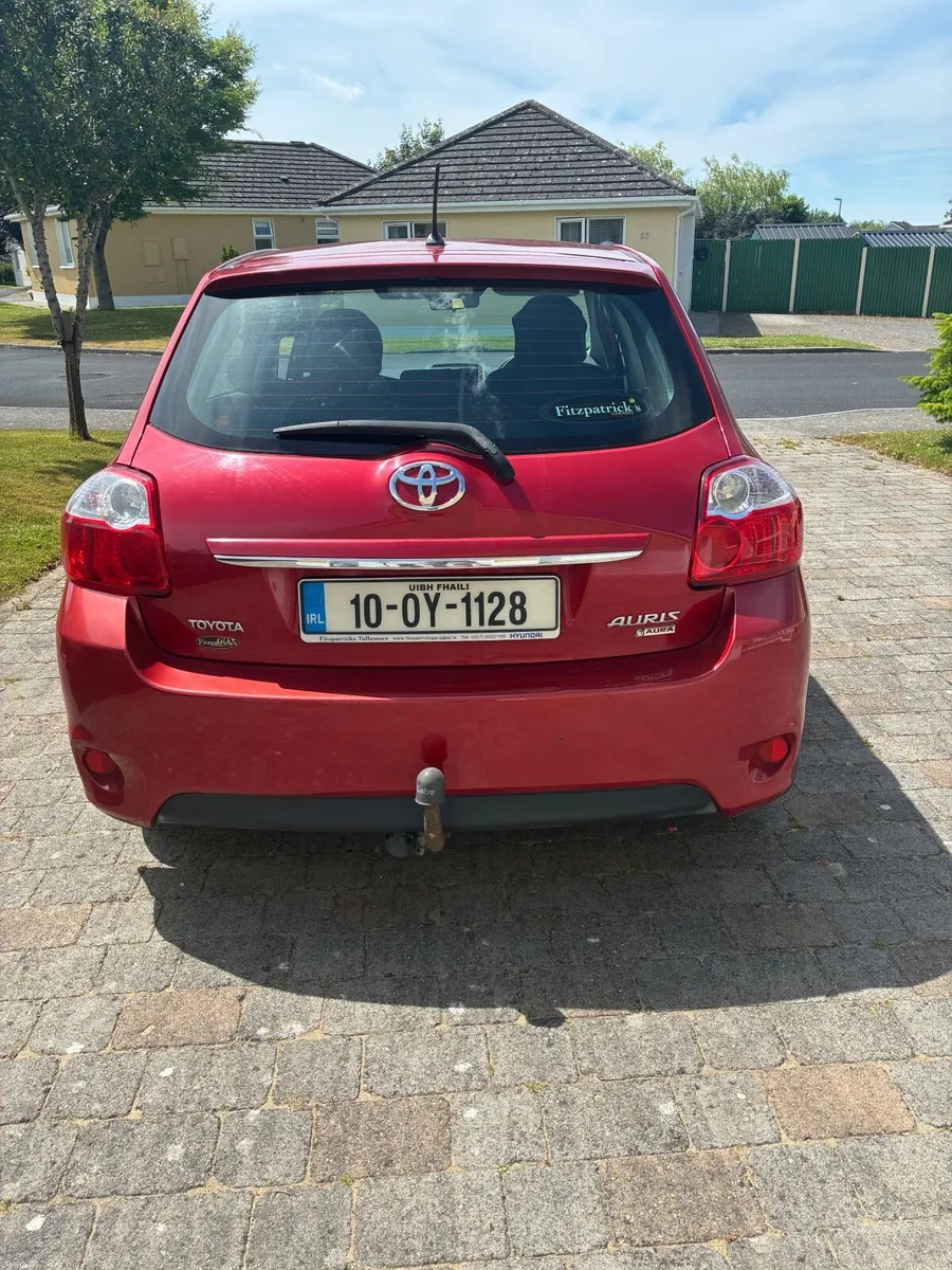 Toyota Auris 2010 - Image 3