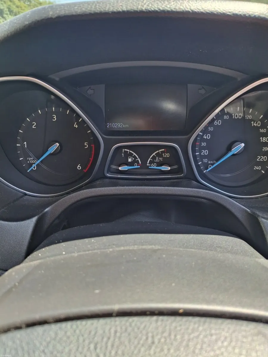 Ford Focus 2016 - Image 2