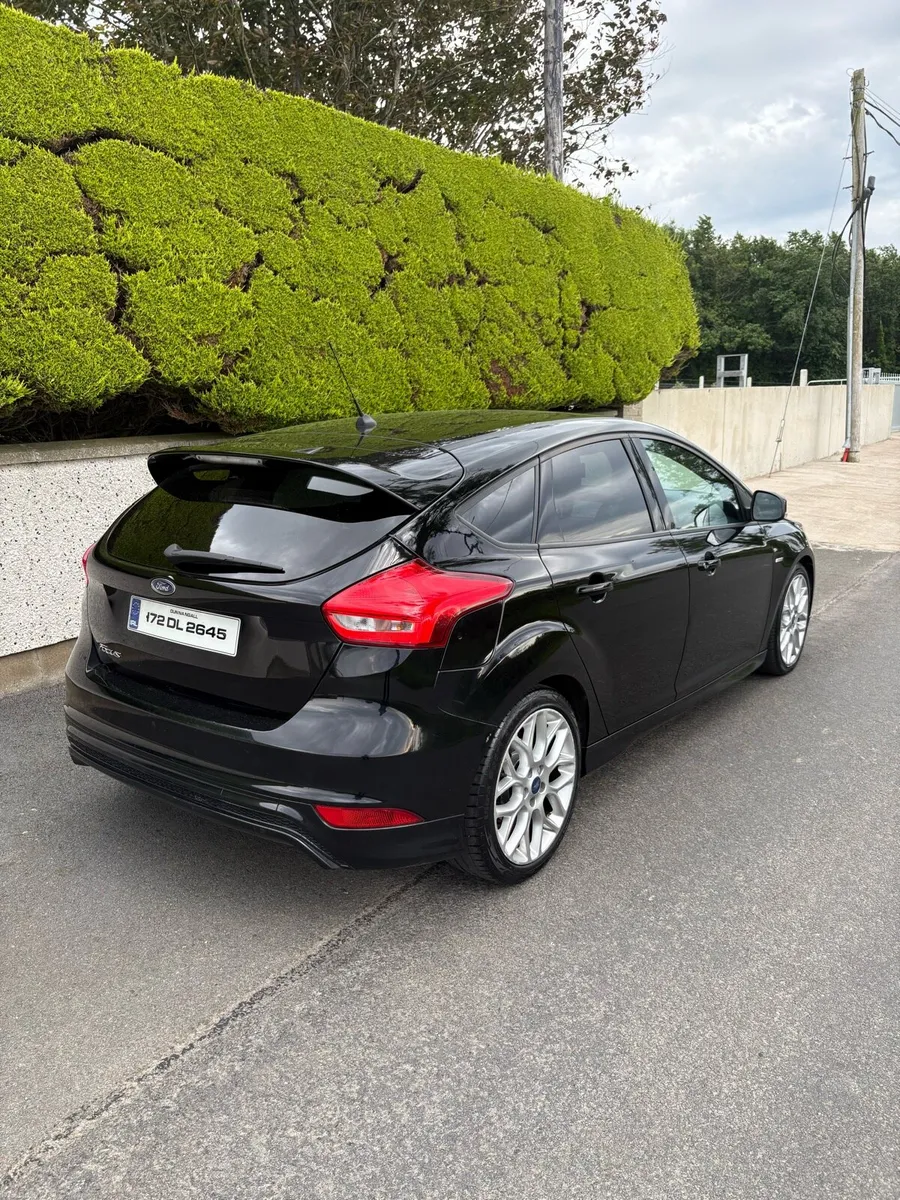 172 Ford Focus ST Line - Image 4