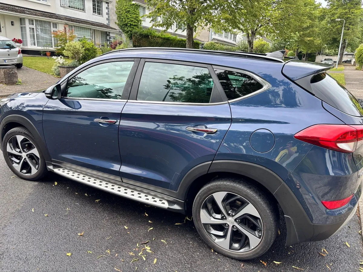 Hyundai Tucson Premium Sport Edition 2.0CRDi 136PS - Image 4