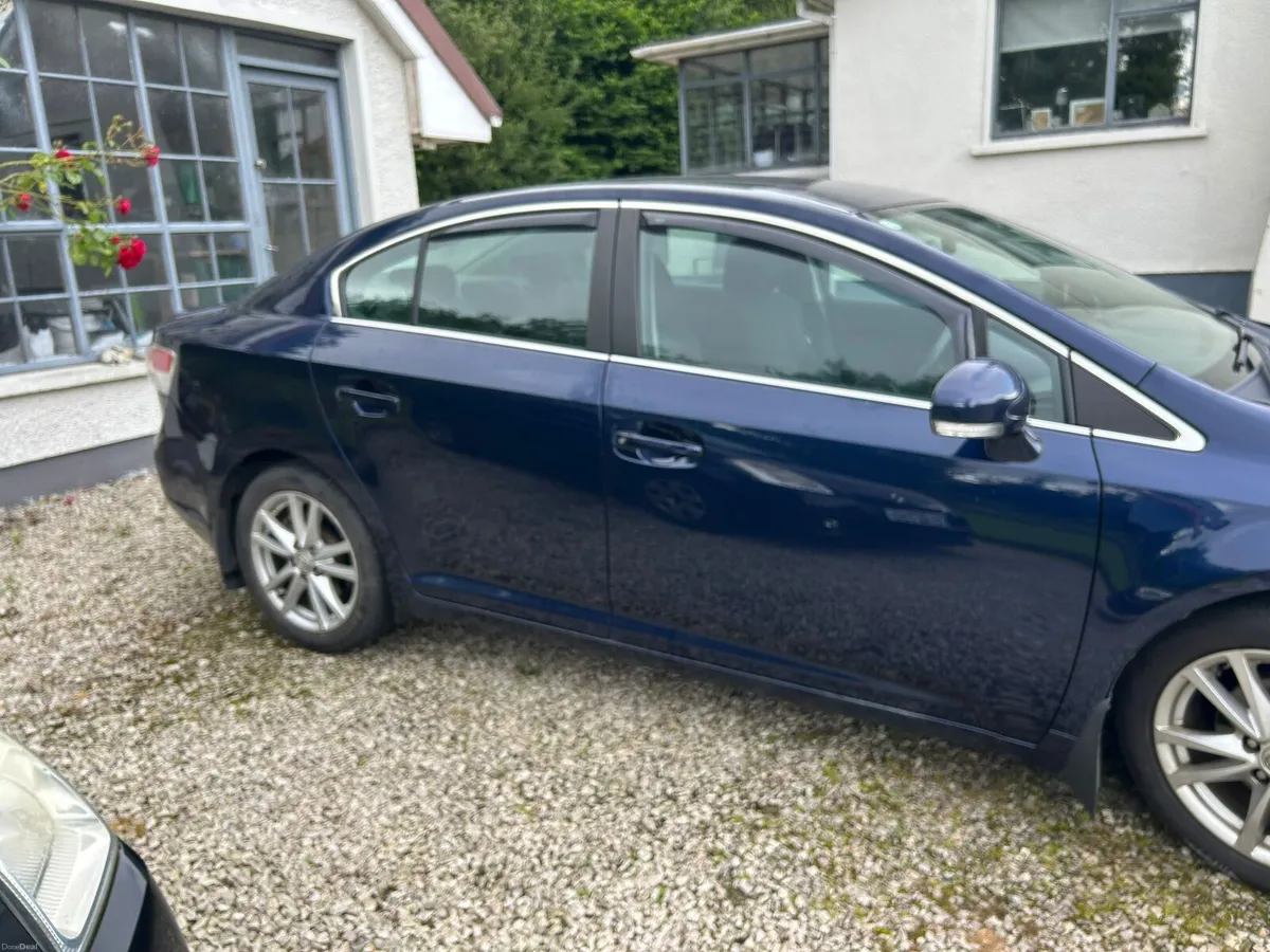 Car - Image 2