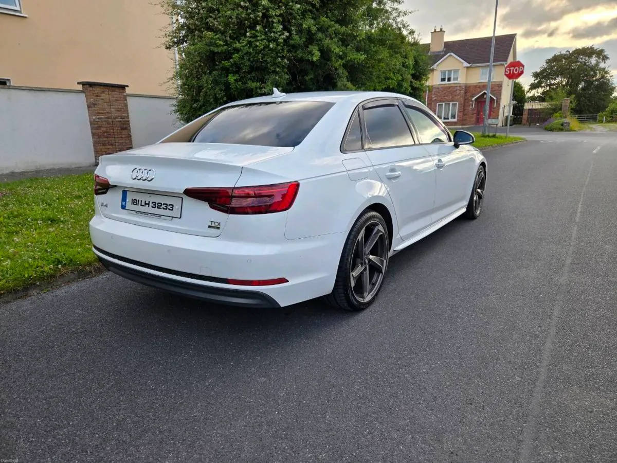 Audi A4 2.0 TDI S LINE AUTO - Image 5