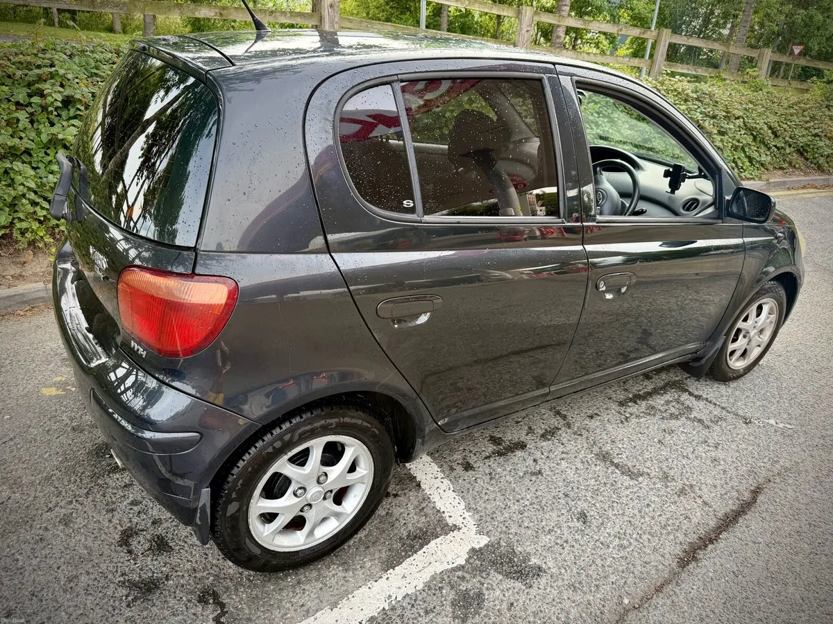 Toyota Yaris 1.0 petrol manual low mileage - Image 4