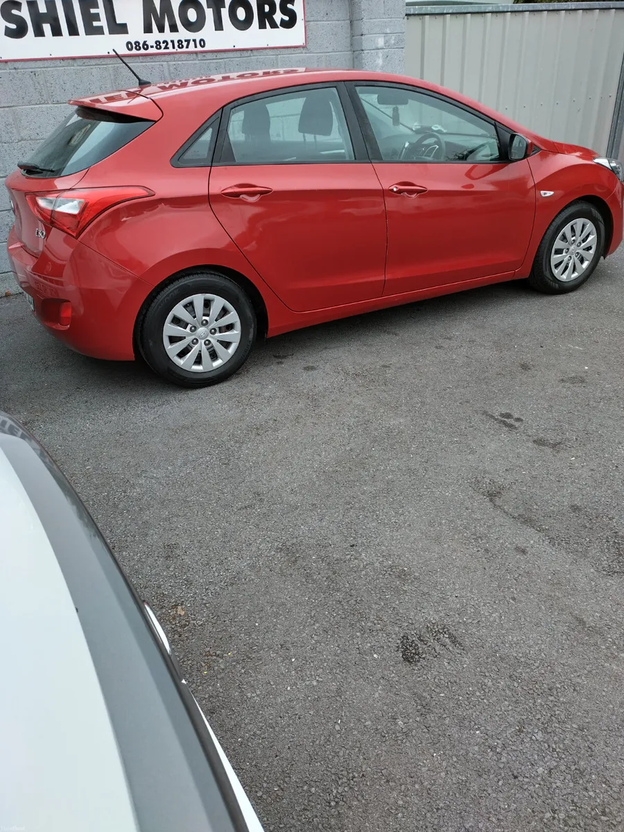 2015  HYUNDAI I30 DIESEL MANUAL - Image 3